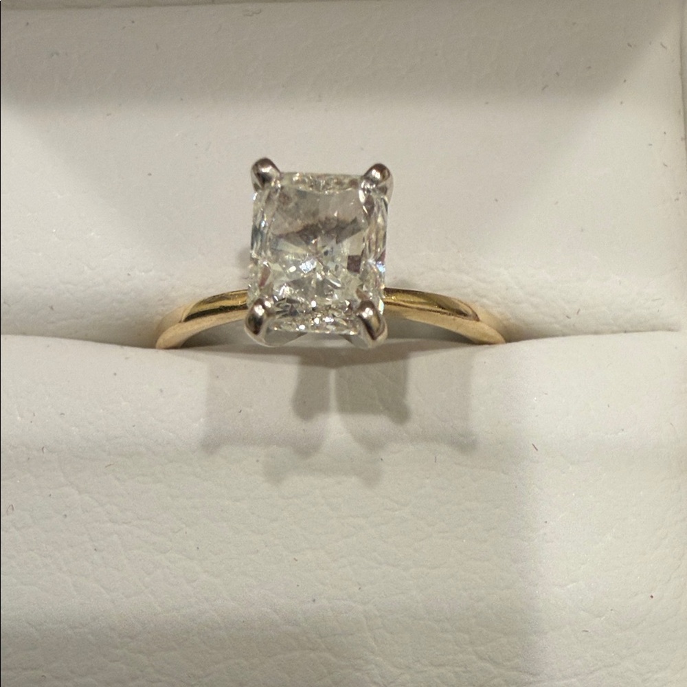 James Allen Gold Genuine 1.5 ct. Radiant Cut Diamond Engagement Ring.